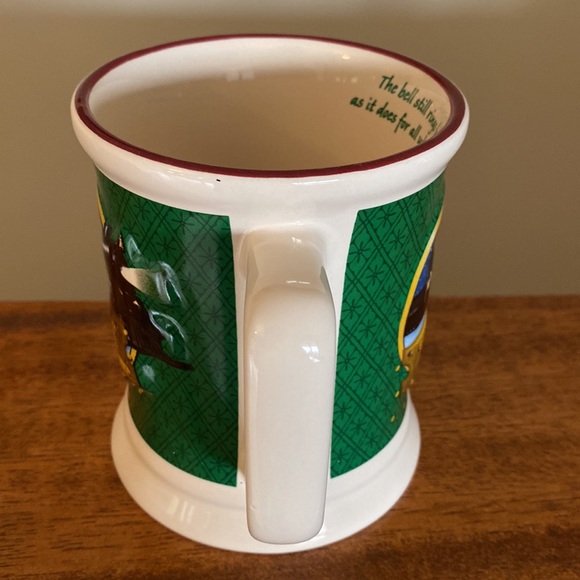 Polar Express Mugs 14 Oz Exc Shape DW & MW Safe Unused - Picture 6 of 13